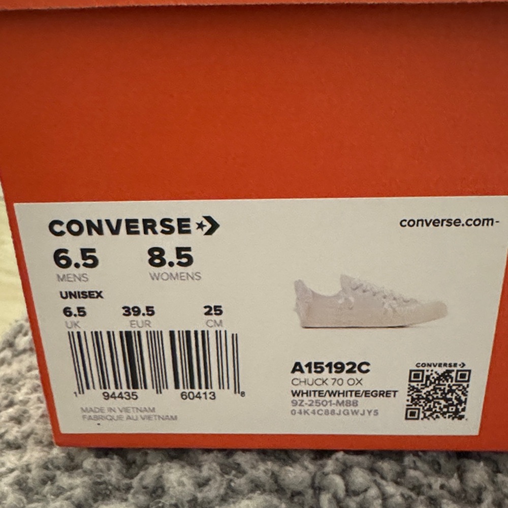 Converse Chuck 70 OX White Ribbon Sneakers